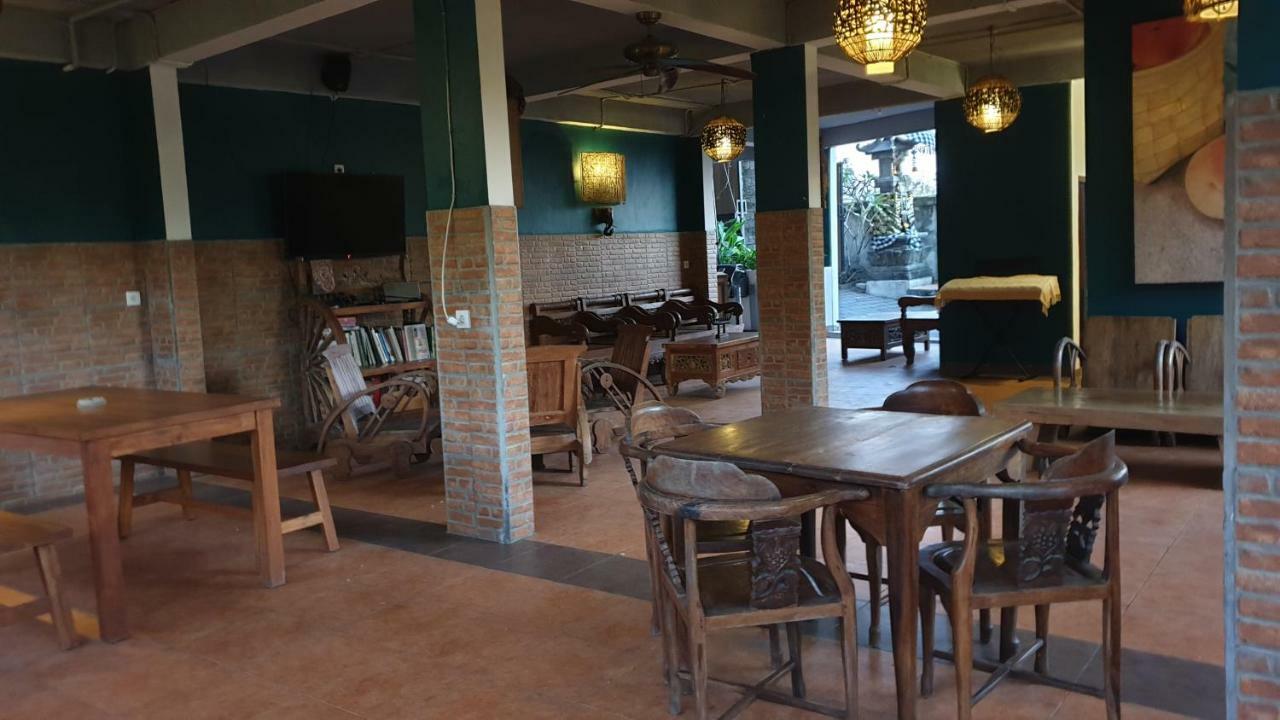 Clover Bali Jimbaran  Exterior photo